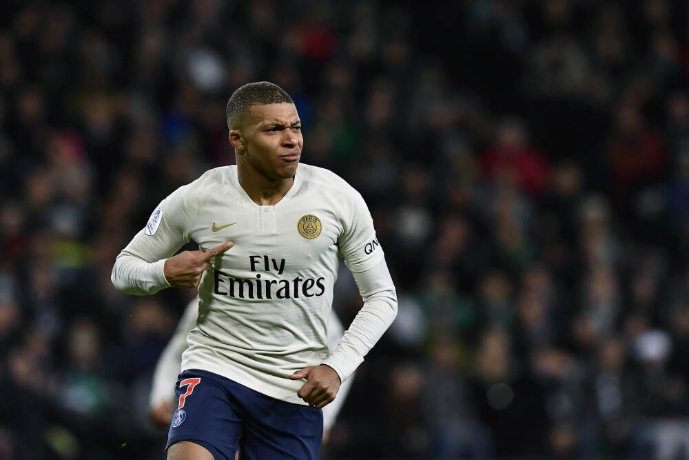 很高兴遇见你(4)｜二次元明星，照见我们的影子